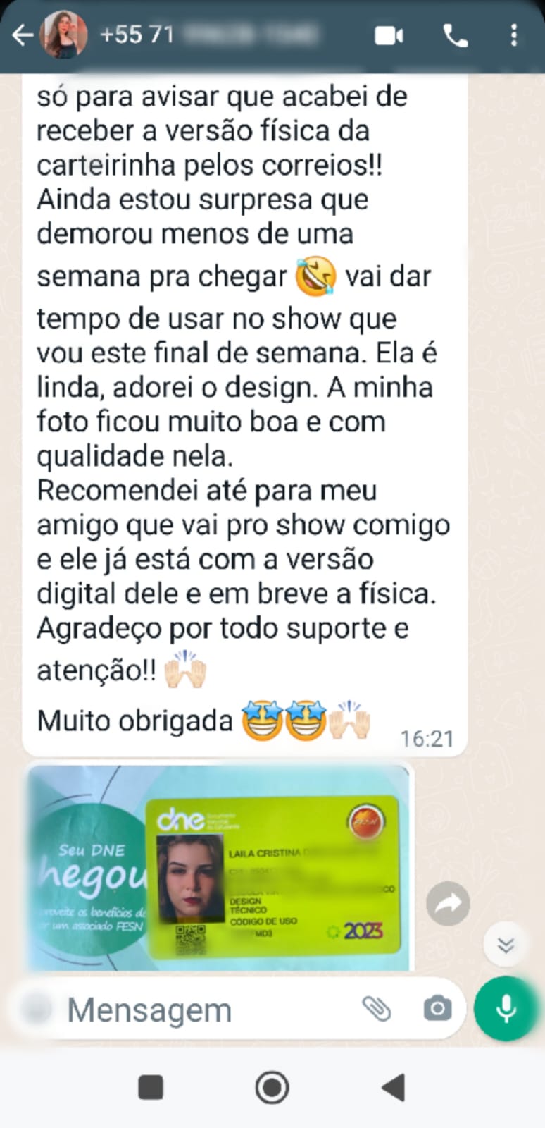 Print de uma mensagem publicada pelo fornecedor: cliente relata o recebimento da carteirinha física e agradece pelo suporte.
